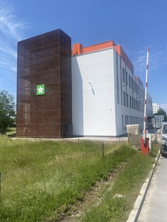 Výroba venkovního železného schodiště, JČU České Budějovice